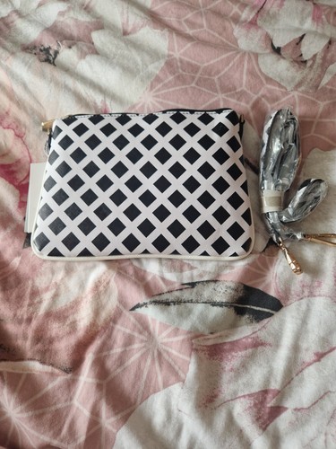 Bessie london white black - of,