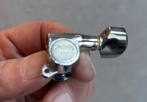 Squier stratocaster chrome - squier,