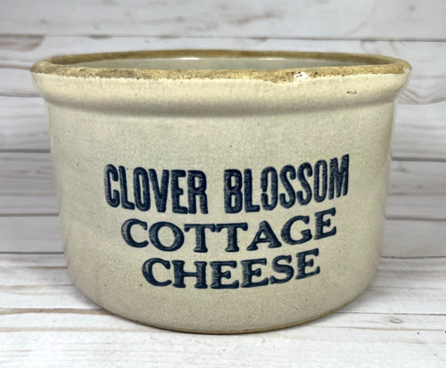 Vintage clover blossom cottage - vintage,