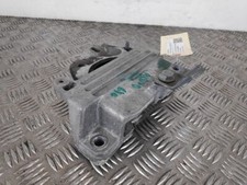 MERCEDES A-CLASS W177 18-23 GEARBOX MOUNT A2472402100