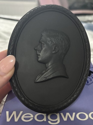 Wedgwood black basalt - basalt, memorial