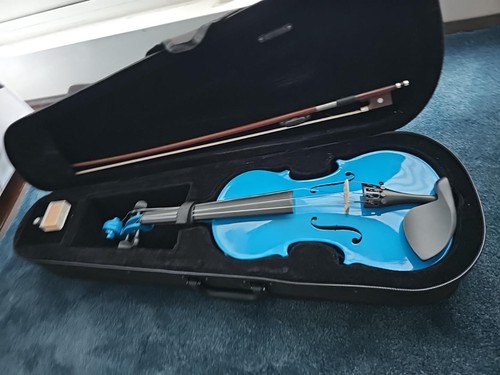 Blue violin with bow case - bow,,