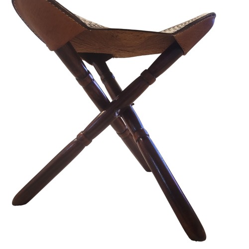 Embossed leather tri pod - embossed,