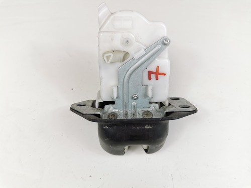 2014 nissan juke tailgate boot - nissan,