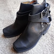 HAWKINS 7 WOMENS BLACK SHORT