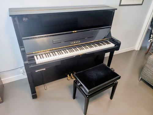 Yamaha upright piano with - yamaha, u1