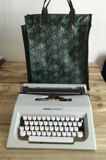 Vintage Olivetti Lettera 25