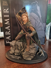 Weta Workshop Faramir Statue Signed By David  wenham.