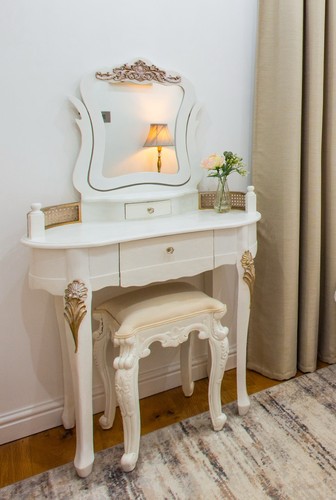 French style dressing table - style,