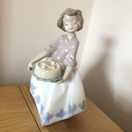 Nao lladro figurine daisa - lladro,