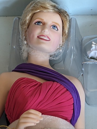 Franklin mint princess - princess, diana