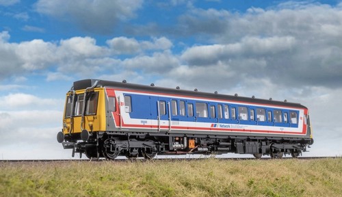 Bachmann 530 class 121 dmu - 35-530,