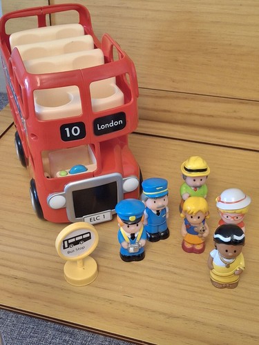 Elc happyland london red - london,
