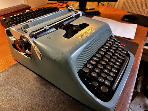 Olivetti studio typewriter - olivetti,