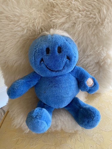 Dan dee blue sitting - dan, wiggle