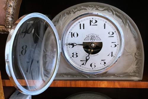 Pendulum table clock - table, ato