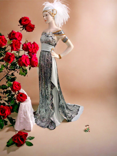 Lady figurine charleston - lady,