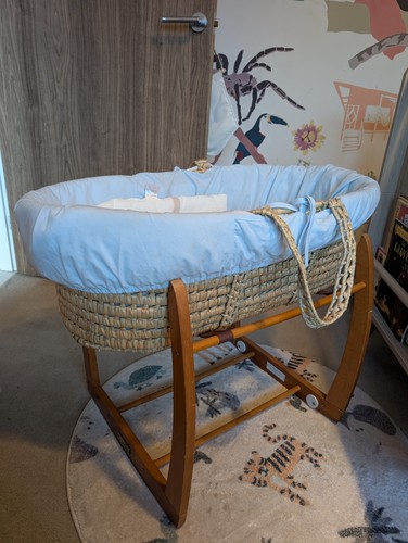 Mamas papas moses basket - &,