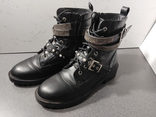New look boots - look,