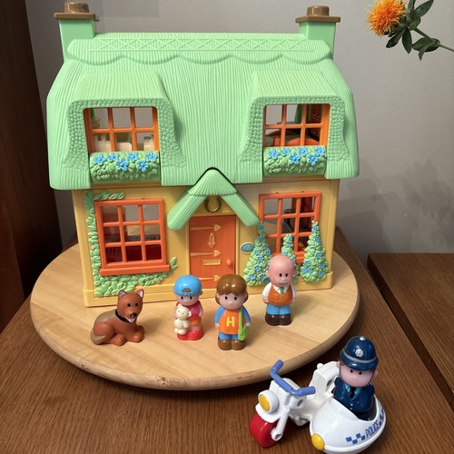 Elc happyland rose - rose, cottage