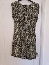 H&M Floral Dress Size 14 Green BNWT