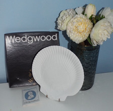 Wedgwood Nautilus Collection White Bone China Scalloped 9" Shell Plate Boxed