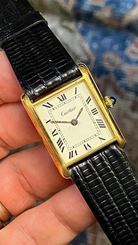 Cartier vintage tank pre must