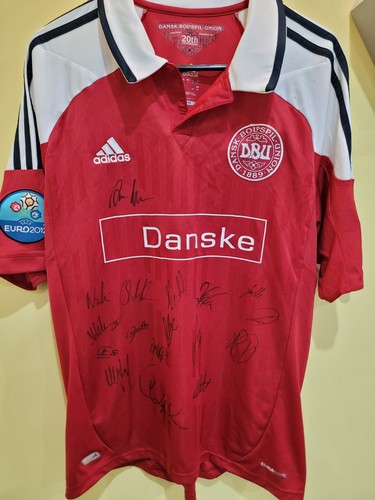 Denmark football signed - signed, shirt