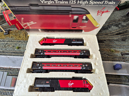 Hornby virgin trains class - hornby,