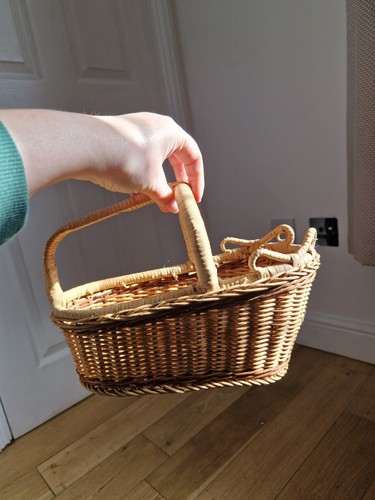 Wicker wine bottle carrier - wicker,