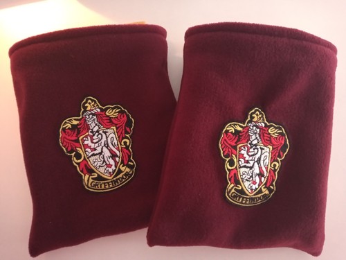Gryffindor house pouch ready - house,