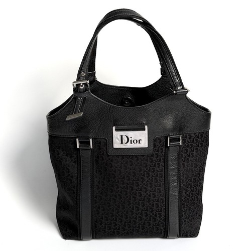 Dior handbag street chic - handbag,