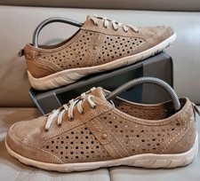 Earth Spirit Ladies Laced Tan