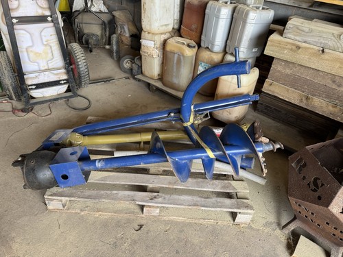 Post hole digger tractor - post,
