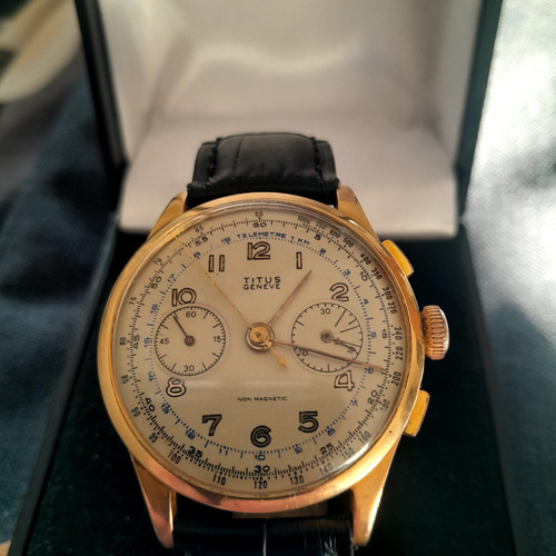 Vintage solid 18k gold - vintage,