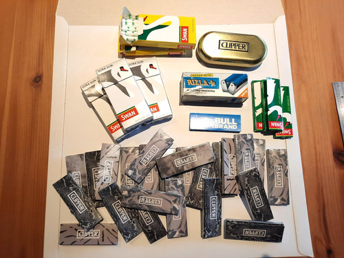 Job lot rizla rolling machine - job,