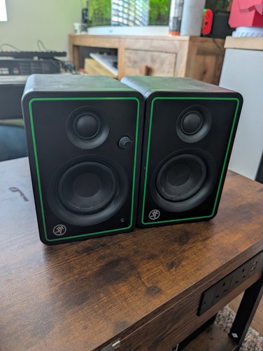Mackie cr3 active studio - 3",