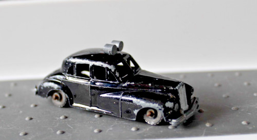 Budgie diecast wolsley 680 - budgie,