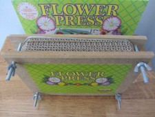 VINTAGE FLOWER PRESS  Spear's Games  1990  Art and Crafts