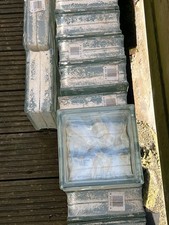 48No Wavy Glass Brick/Block