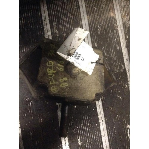 Engine mounting bracket - engine,