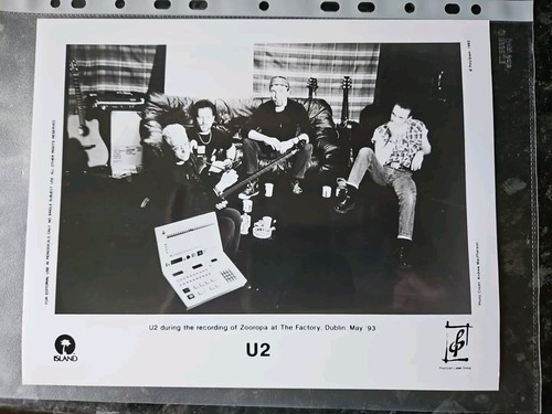 Promo press photo 10 - uk,