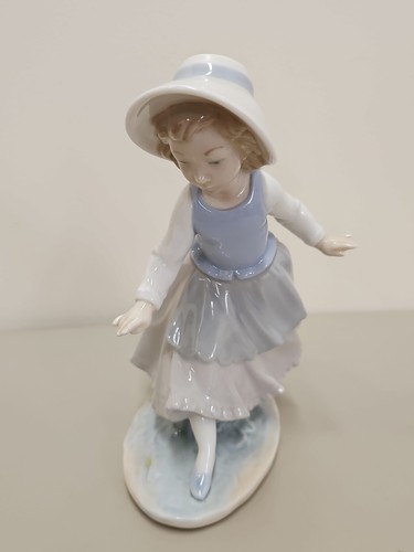 Nao llardo girl with - nao ,