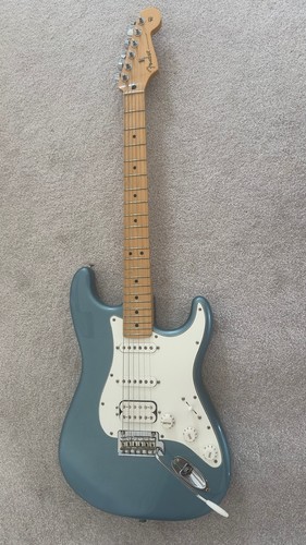 Fender player stratocaster hss - player,