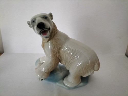Wade polar bear - bear, blow