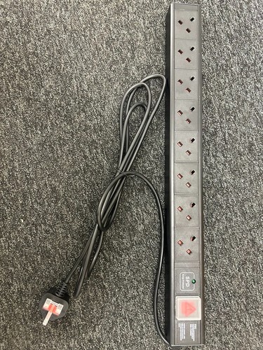 Vertical pdu way - vertical, uk