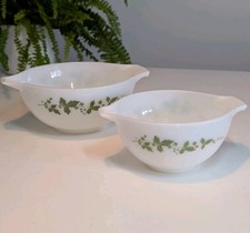 Pyrex Hawthorn Cinderella