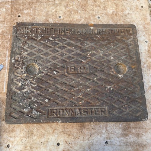 Cast iron manhole - iron, cover