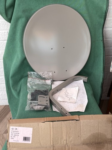 Satellite dish 43cm - 43cm, ideal