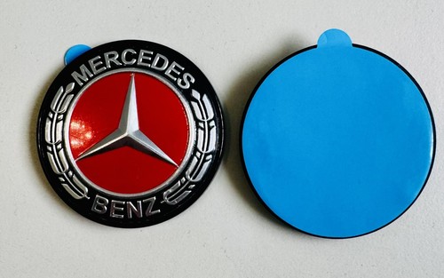 Black red hood flat badge - black,